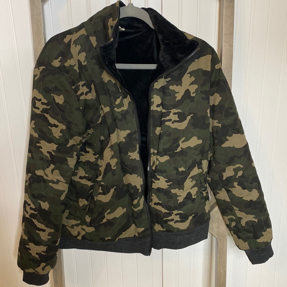 Reversible camo bomber jacket